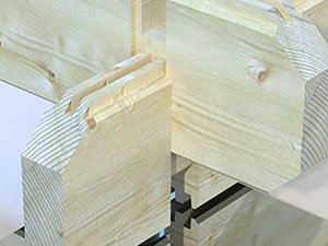 Montage madriers par emboitement