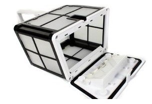 robot de piscine dolphin E20 - filtre ouvert vue de dessous